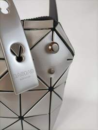 Picture of Issey Miyake Handbags _SKUfw169057382fw